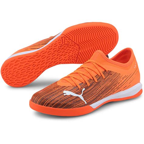 Orange Fußballschuhe (3) 